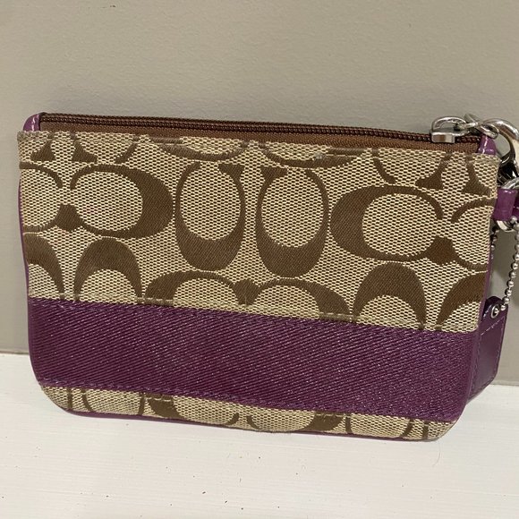 Coach Wristlet - Picture 1 of 8